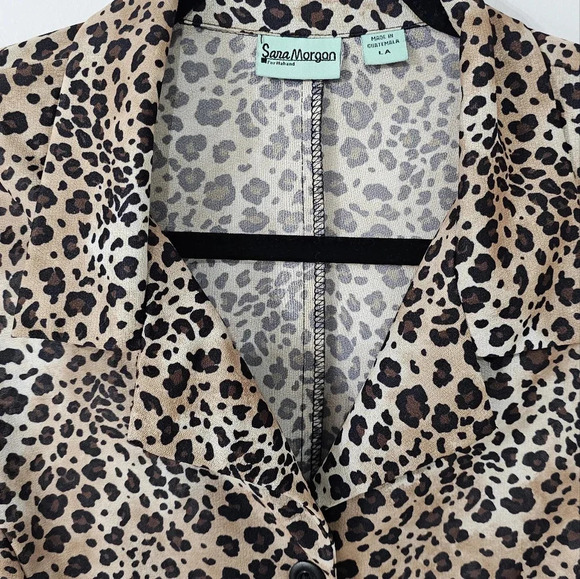 Sara Morgan Leopard Print Lightweight Blouse Top Size LA - Picture 4 of 7